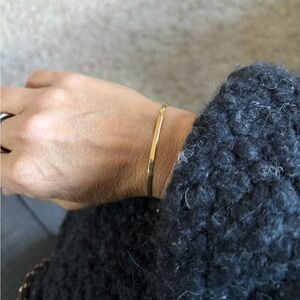 14k Elegant Gold Bracelet for Women, herringbone chain style